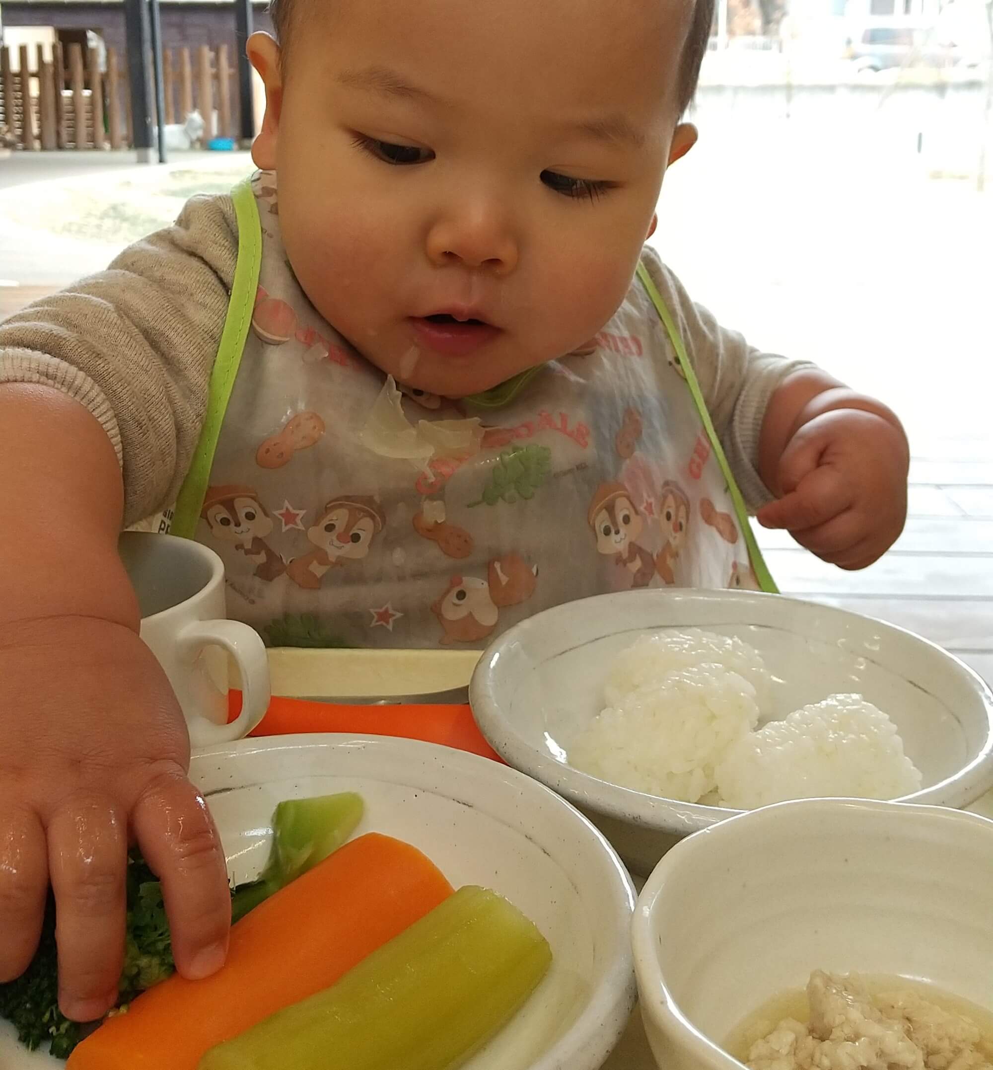 食べることは生きること。生きる力を育む乳幼児期の「食育」とは？ 保育・発達支援のどろんこ会