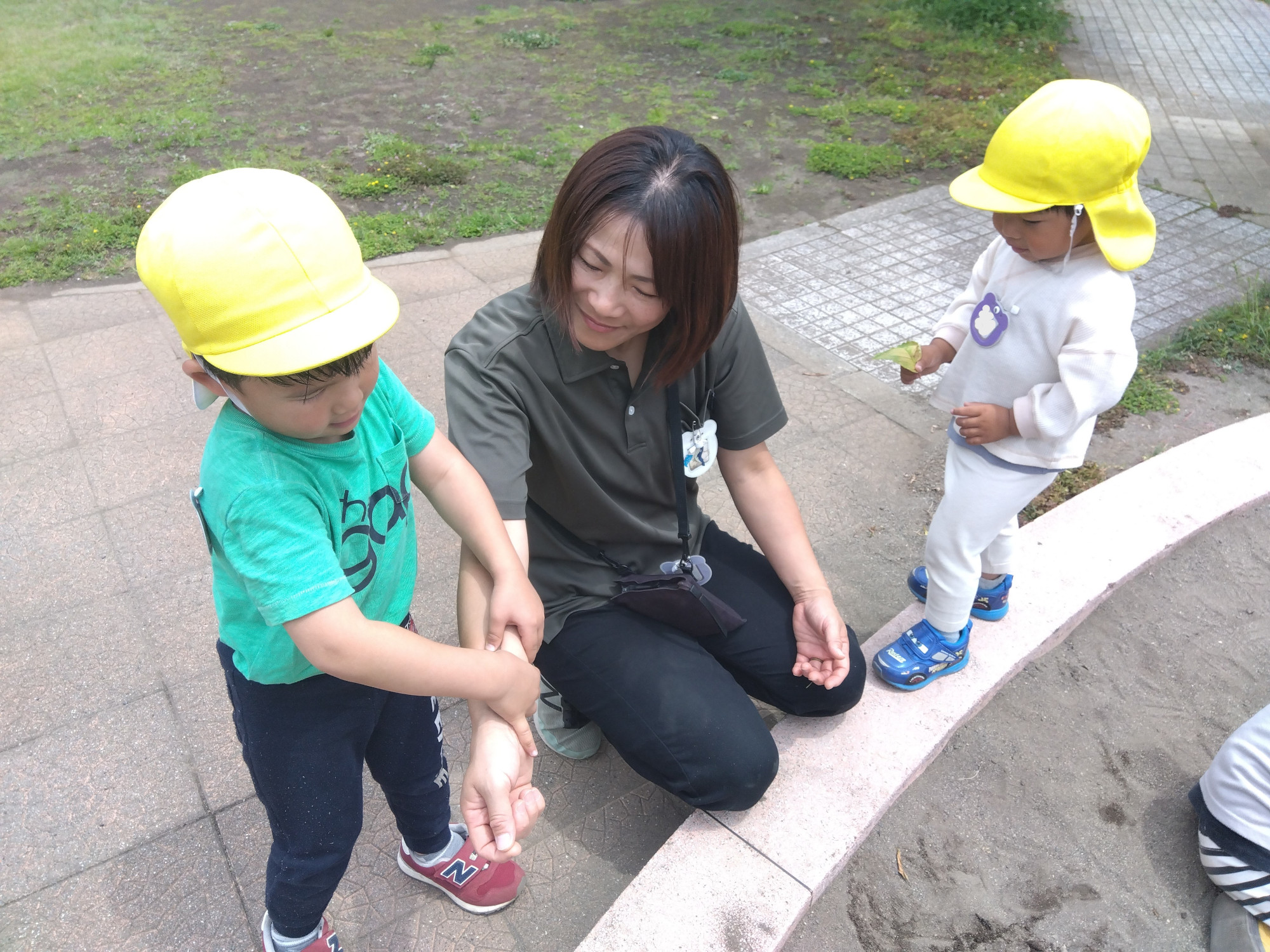 お医者さんごっこの様子